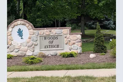 615 Wood Creek Drive, Antioch, IL 60002 - Photo 21