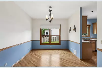 615 Wood Creek Drive, Antioch, IL 60002 - Photo 5