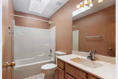 615 Wood Creek Drive, Antioch, IL 60002 - Photo 15