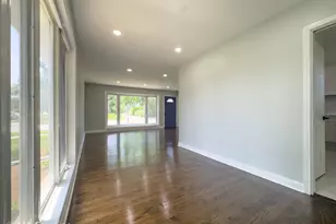 4256 Golf Rd, Skokie, IL 60076 - Photo 9