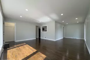 4256 Golf Rd, Skokie, IL 60076 - Photo 5