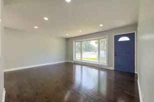 4256 Golf Rd, Skokie, IL 60076 - Photo 7