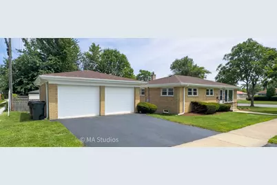 4256 Golf Road, Skokie, IL 60076 - Photo 3