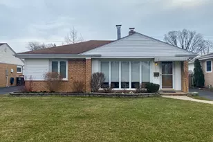 8253 N Washington St, Niles, IL 60714 - Photo 1