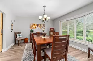 120 Riverview Ct, Oswego, IL 60543 - Photo 5