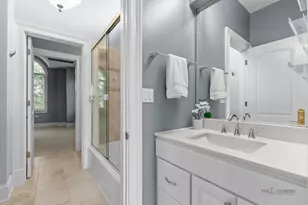 151 Palmer Cir, Vernon Hills, IL 60061 - Photo 35