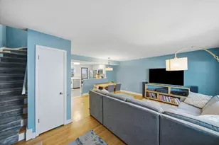 1903 W Sunnyside Ave, Chicago, IL 60640 - Photo 3