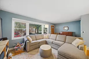 1903 W Sunnyside Ave, Chicago, IL 60640 - Photo 5