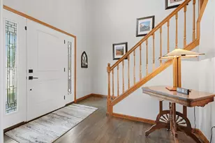 1404 Broad Creek Rd, Bloomington, IL 61704 - Photo 3