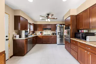 212 W Woodlawn Rd, New Lenox, IL 60451 - Photo 9