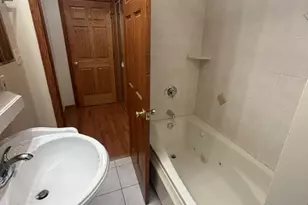 1818 W Chase Ave, Chicago, IL 60626 - Photo 13