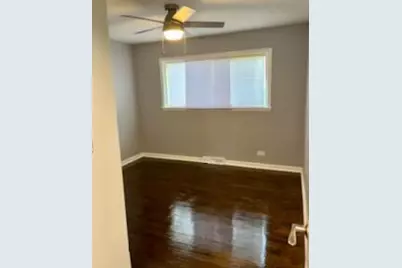 9334 S Paxton Avenue, Chicago, IL 60617 - Photo 11