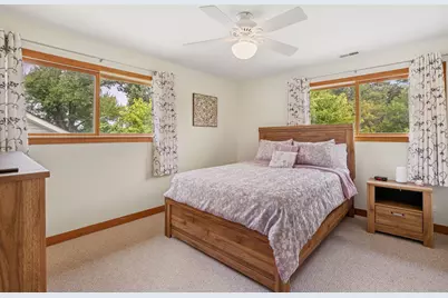 25138 W Lake Avenue, Ingleside, IL 60041 - Photo 19
