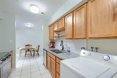 1301 N Glen Circle #D, Aurora, IL 60506 - Photo 9