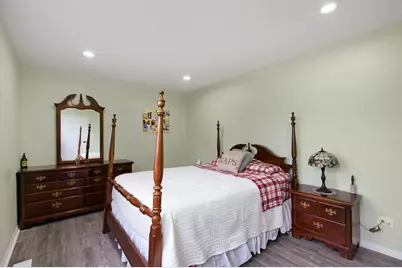1301 N Glen Circle #D, Aurora, IL 60506 - Photo 11