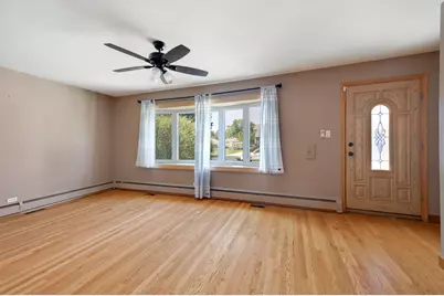 11413 S Saint Louis Avenue, Chicago, IL 60655 - Photo 3