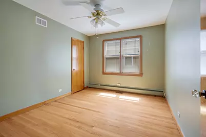 11413 S Saint Louis Avenue, Chicago, IL 60655 - Photo 15