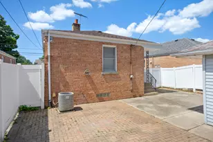 11413 S St Louis Ave, Chicago, IL 60655 - Photo 23