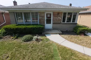 4605 Jerome Ave, Skokie, IL 60076 - Photo 5