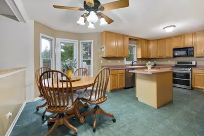 2877 Sarah Court, Elgin, IL 60124 - Photo 7