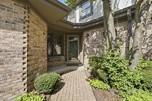 14303 Crystal Tree Dr, Orland Park, IL 60462 - Photo 3