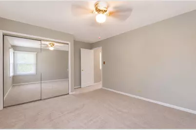 11655 S Nagle Avenue, Worth, IL 60482 - Photo 17