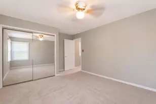 11655 S Nagle Ave, Worth, IL 60482 - Photo 17