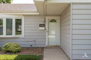 11655 S Nagle Ave, Worth, IL 60482 - Photo 5