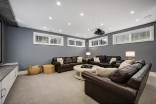 2107 W Bradley Pl, Chicago, IL 60618 - Photo 49