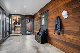 2107 W Bradley Pl, Chicago, IL 60618 - Photo 31
