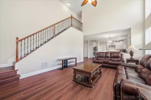 3615 Tournament Dr, Elgin, IL 60124 - Photo 13