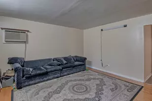 9010 Bronx Ave, Skokie, IL 60077 - Photo 15