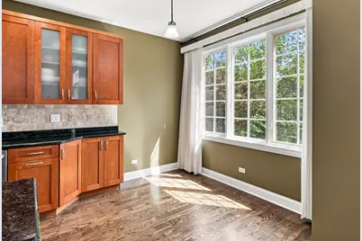 1769 Morse Avenue, Des Plaines, IL 60018 - Photo 15