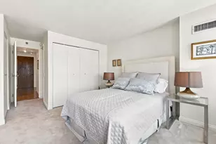 1230 N State Pkwy, Chicago, IL 60610 - Photo 11