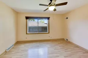 10013 Hope Dr, Rosemont, IL 60018 - Photo 25
