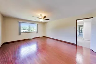 10013 Hope Dr, Rosemont, IL 60018 - Photo 31