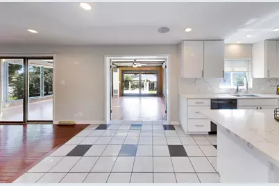 10013 Hope Drive, Rosemont, IL 60018 - Photo 17