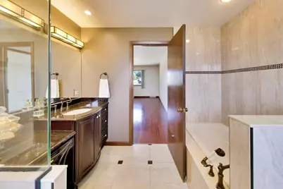 10013 Hope Drive, Rosemont, IL 60018 - Photo 35