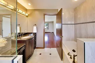 10013 Hope Dr, Rosemont, IL 60018 - Photo 35