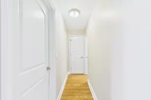 2210 S Goebbert Rd, Arlington Heights, IL 60005 - Photo 17