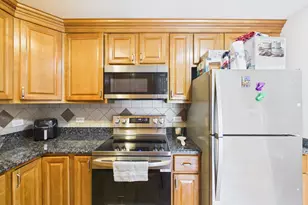 2210 S Goebbert Rd, Arlington Heights, IL 60005 - Photo 13