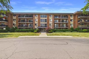 2210 S Goebbert Rd, Arlington Heights, IL 60005 - Photo 33