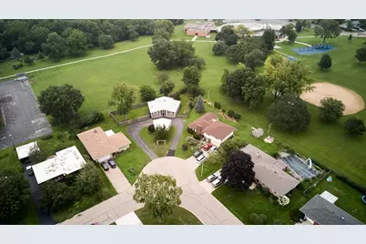 210 Hartway Court, Montgomery, IL 60538 - Photo 45