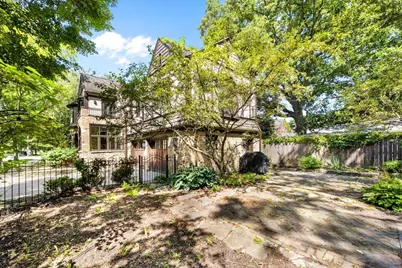 2401 Lawndale Avenue, Evanston, IL 60201 - Photo 35