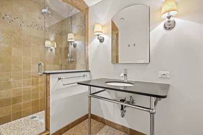 2401 Lawndale Avenue, Evanston, IL 60201 - Photo 27