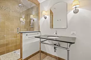 2401 Lawndale Ave, Evanston, IL 60201 - Photo 27
