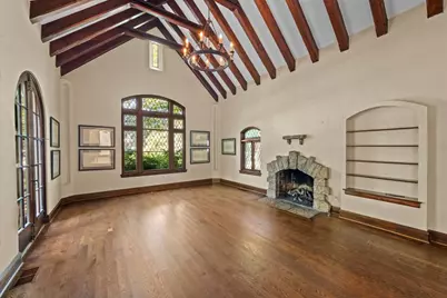 2401 Lawndale Avenue, Evanston, IL 60201 - Photo 9