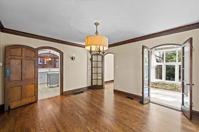 2401 Lawndale Avenue, Evanston, IL 60201 - Photo 13