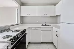 3660 N Lake Shore Dr, Chicago, IL 60613 - Photo 7
