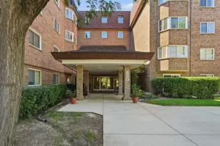 220 S Roselle Rd, Schaumburg, IL 60193 - Photo 1